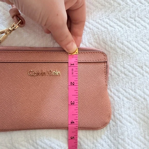 Calvin Klein Dusty Rose Wristlet Leather Clutch with Gold Hardware Like New - Picture 7 of 7
